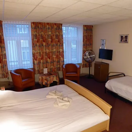 호텔 De L'empereur 3*