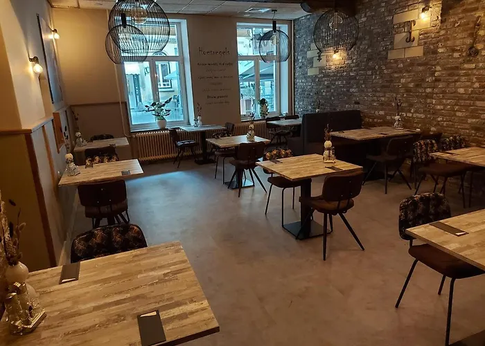 De L'empereur Valkenburg (South Holland)