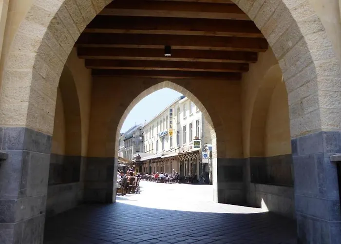 Отель De L'empereur Валкенбург