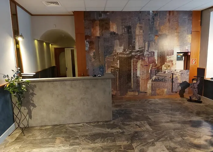 De L'empereur Отель 3*