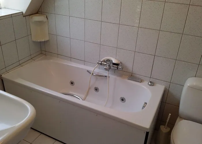 De L'empereur Отель